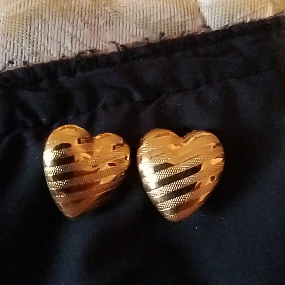 Heart clip on earrings